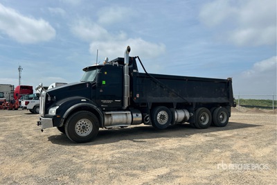 2015 Kenworth T880 8x4 Tipper Truck