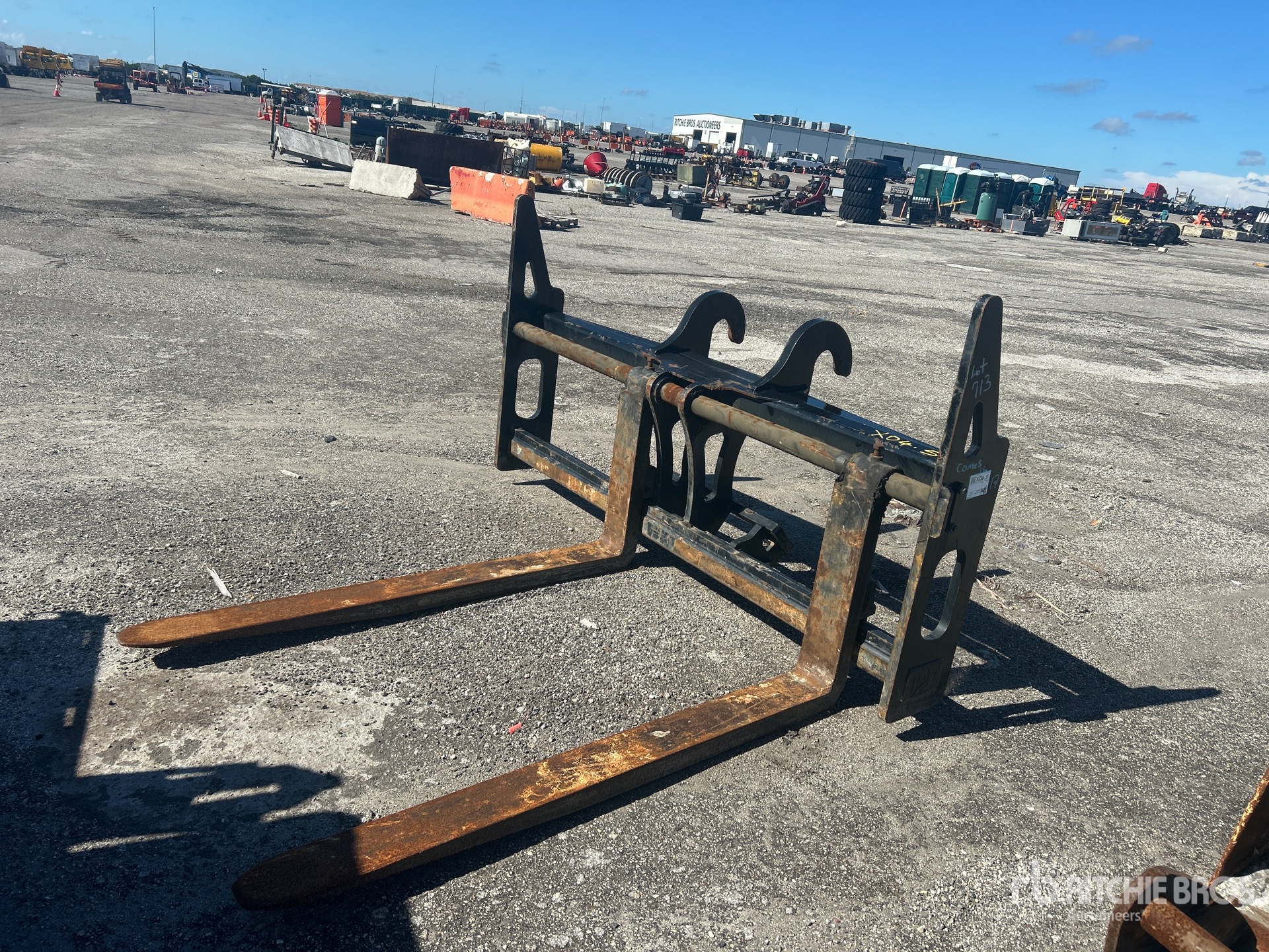 Cat Wheel Loader Forks - Fits Cat 938M