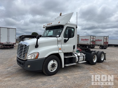 2019 Freightliner Cascadia 125 6x4 T/A Day Cab Truck Tractor