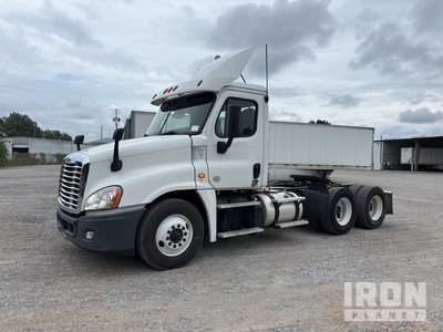 2019 Freightliner Cascadia 125 6x4 T/A Day Cab Truck Tractor