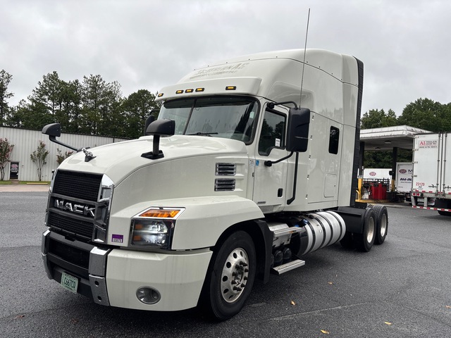 2020 Mack AN64T 6x4 T/A Sleeper Truck Tractor