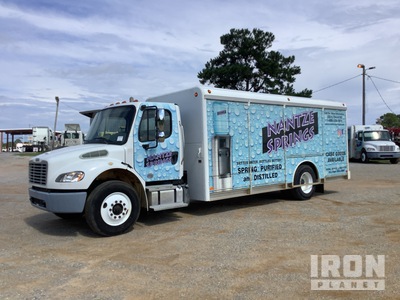 2019 Freightliner M2 106 4x2 8 Bay Getränkewagen