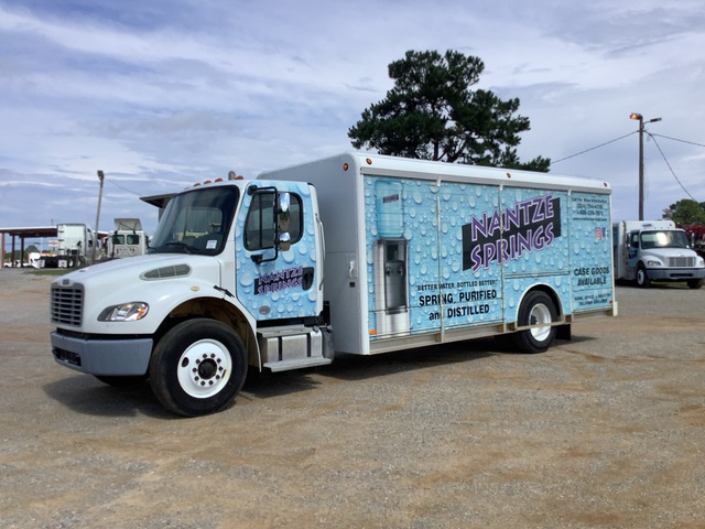 2019 Freightliner M2 106 4x2 8 Bay Beverage Truck 2019 Freightliner M2 106 4x2 8 Bay Beverage Truck