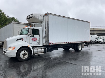 2018 Kenworth T270 4x2 冷蔵トラック