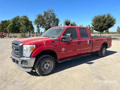 2013 Ford F-250 XL 4x4 Crew Cab بيك اب