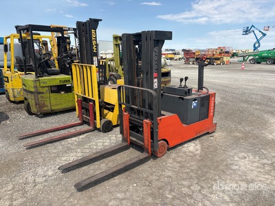 Toyota 6BWC20 3750 lb Walk-Behind Montacargas Eléctrico