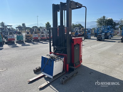 1987 Raymond 020 Reach Truck