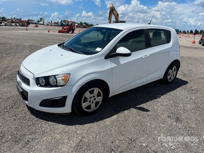 2013 Chevrolet Sonic Automovil