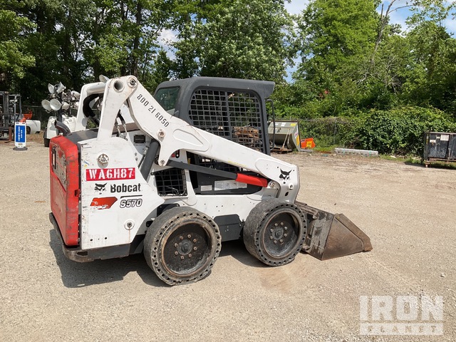 MINI CARGADOR SOBRE RUEDAS 2018 BOBCAT S570