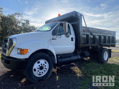 2015 Ford F-750 XL Super Duty 4x2 S/A Dump Truck