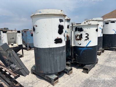 Quantity of (3) Pallets of Grease Tote