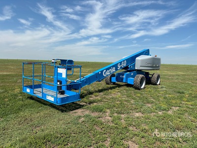 2004 Genie S-60 4WD Gasoline Telescopic Boom Lift