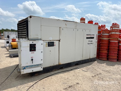 2001 Ingersoll Rand SSR APE400 1740 cfm Skid-Mounted Electric Air Compressor