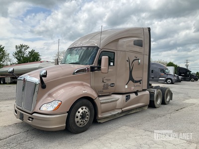2021 Kenworth T680 6x4 T/A Sleeper Truck Tractor