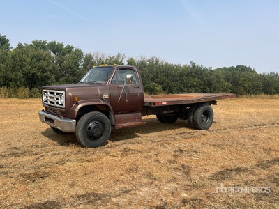 1976 GMC C60 4x2 Table Top Truck