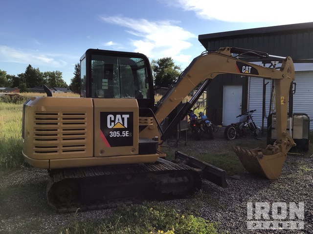 EXCAVADORA CATERPILLAR 3055E2