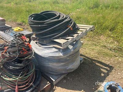 Quantity of Assorted Length 1-1/4 in Air hoses and valves Hose