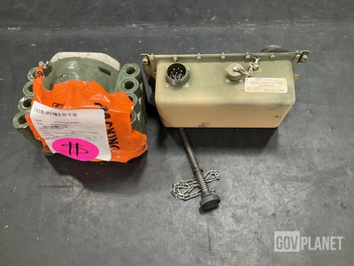(2) Fairlead Blocks, (2) Quick Release Pins & Assorted Items