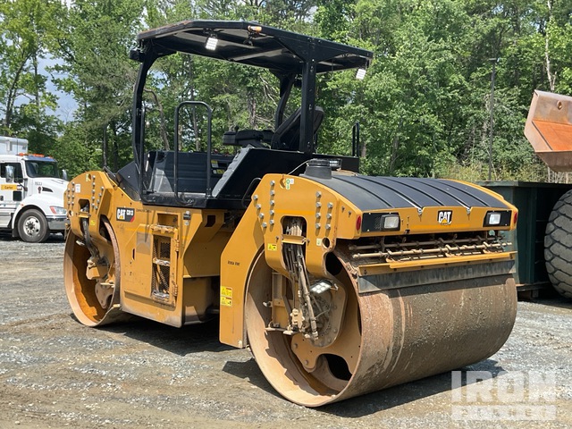 COMPACTADOR 2021 CATERPILLAR CB13
