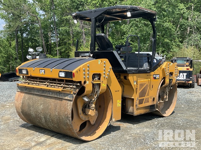 COMPACTADOR 2021 CATERPILLAR CB13