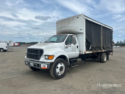 2000 Ford XL 4x2 Curtain Side Truck