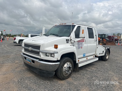 2004 Chevrolet C5500 4x2 Crew Cab Camión transportador versátil