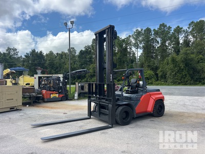 2015 (unverified) Toyota 8FG80U 15500 lb Pneumatic Tire Forklift