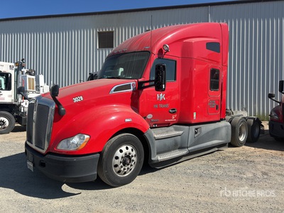 2019 Kenworth T680 6x4 Cabeza Tractora Cabina Dormitorio
