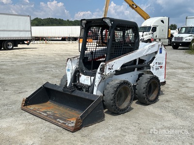 2018 Bobcat S550 Chargeuse à direction à glissement