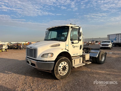 2005 Freightliner M2 106 4x2 Day Cab Prime Mover