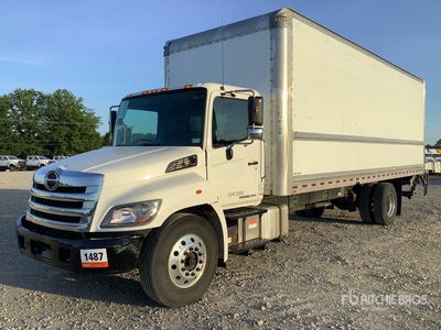 2019 Hino 268 4x2 Camion fourgon