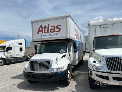 2005 International 4300 4x2 Moving Van Truck (Inoperable)