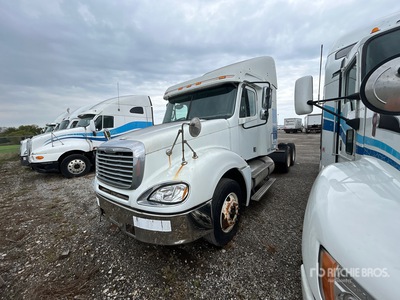 2005 Freightliner Columbia 120 6x4 T/A Sleeper Truck Tractor (Inoperable)