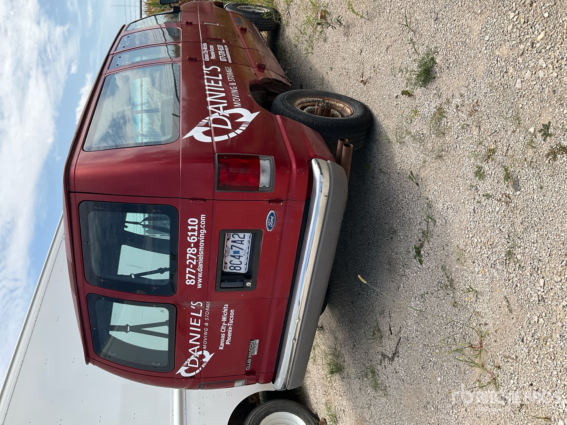 1996 Ford E-350 Fourgon cargo