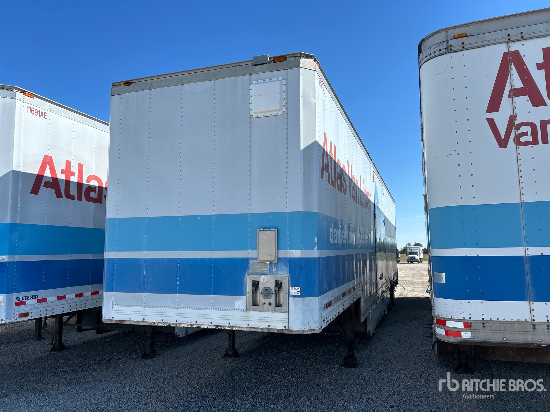1995 Kentucky 48 ft x 102 in T/A Van Trailer
