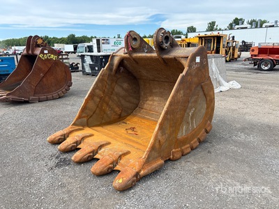 68 in Digging Excavator Bucket