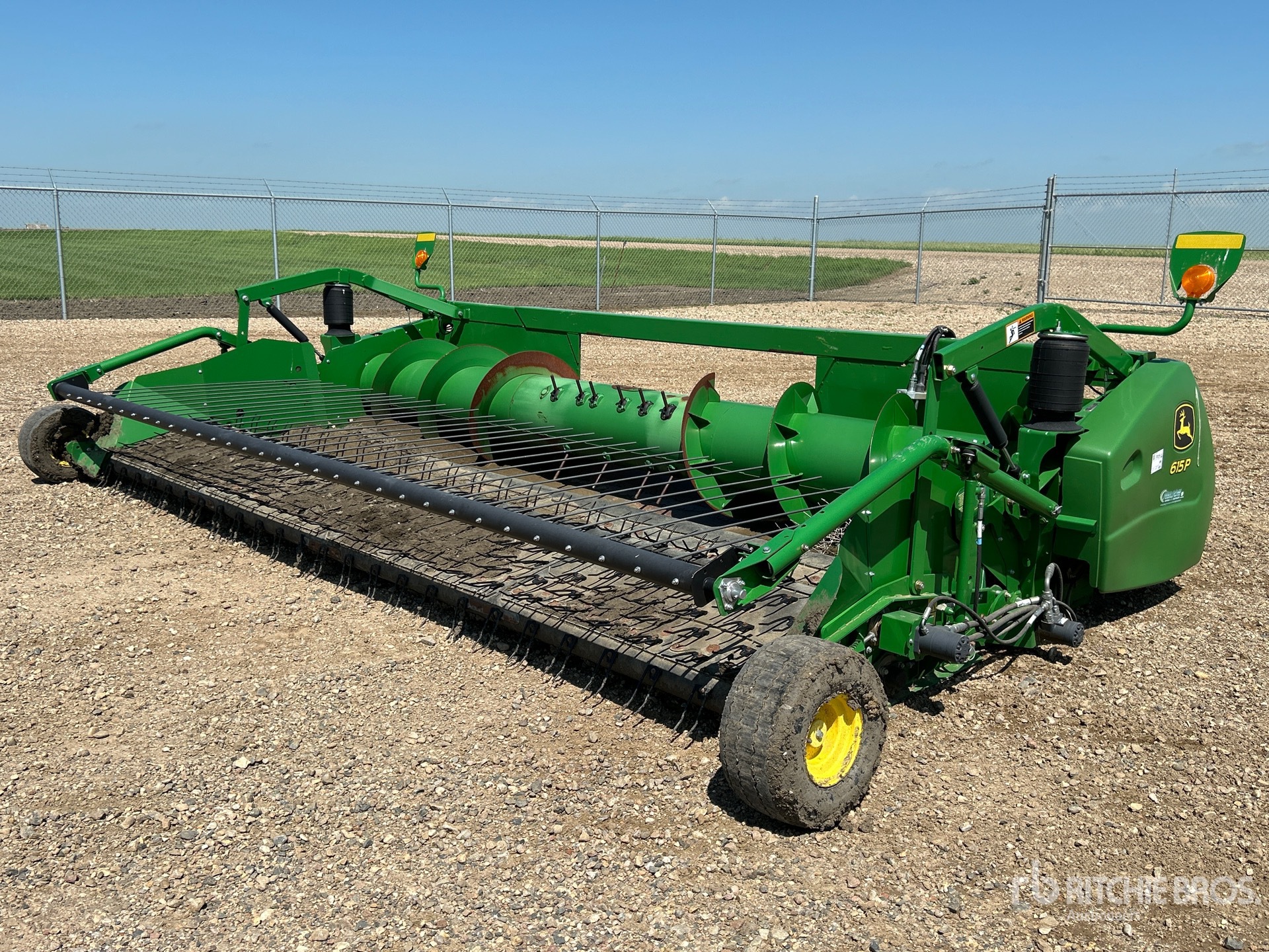 2015 John Deere 615 P 15 ft Combine Pickup Header