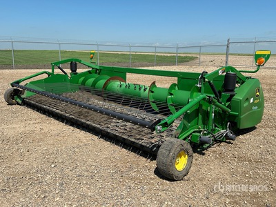 2015 John Deere 615 P 15 ft Moissonneuse-batteuse Pickup Header