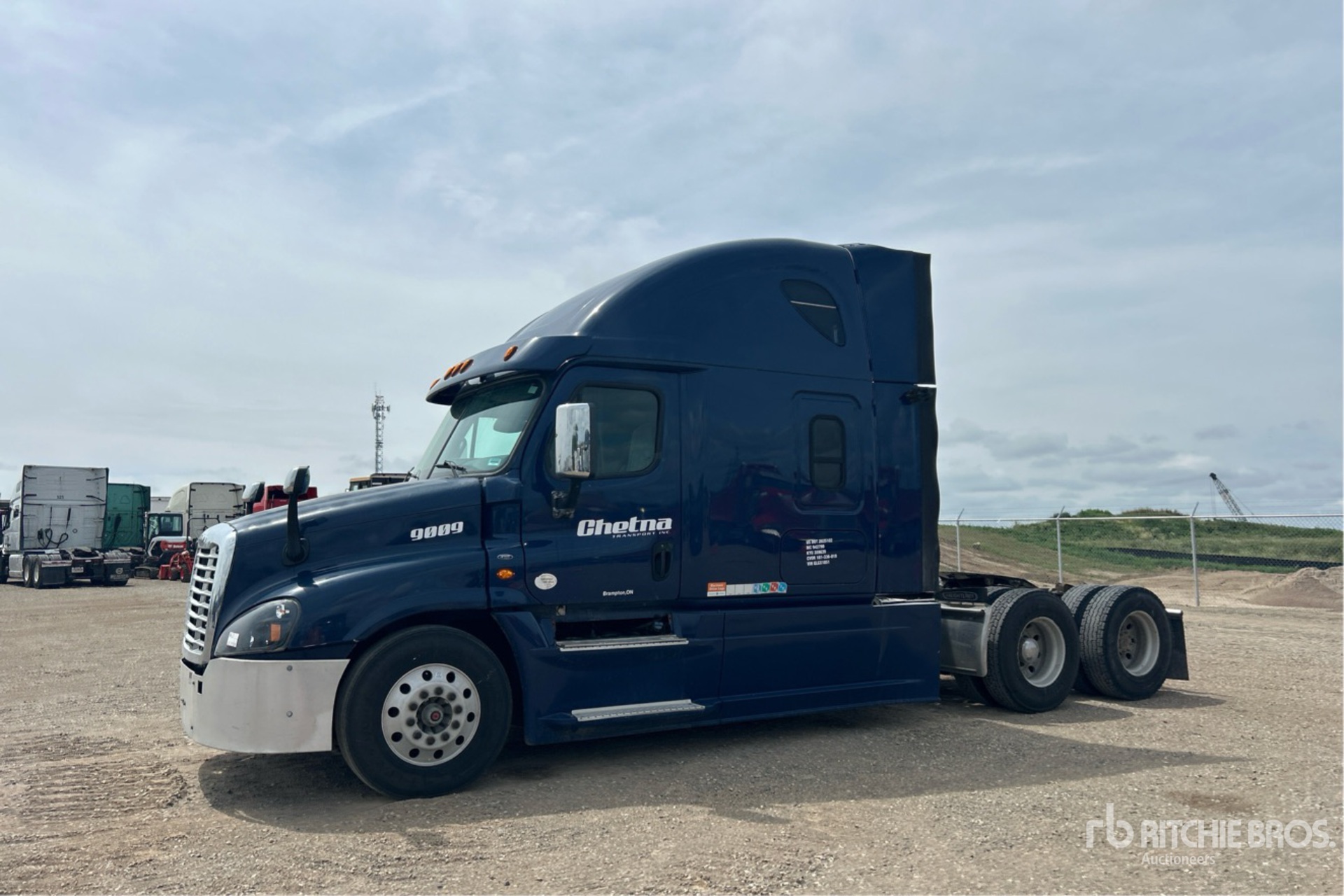 2016 Freightliner Cascadia 125 Sleeper Truck Tractor
