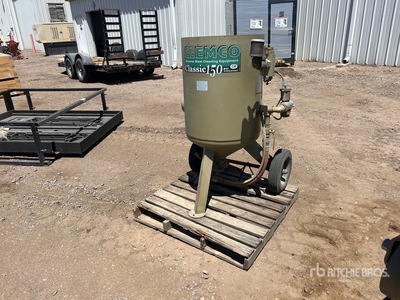2009 Clemco 2452 Sandstrahler