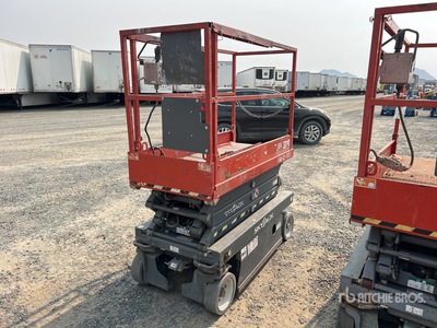 2016 Skyjack SJIII-3219 Electric Piattaforma aerea verticale