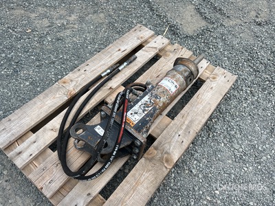 2015 Bobcat HB280 7 in Mini Skid Steer Breaker