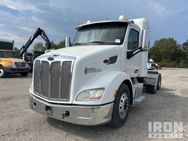 CAMIóN 2016 PETERBILT
