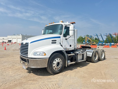 2012 Mack CXU613 6x4 Ciągnik siodłowy T/A z kabiną dzienną