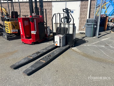 Crown 6000 lb Electric Pallet Jack (Unused)