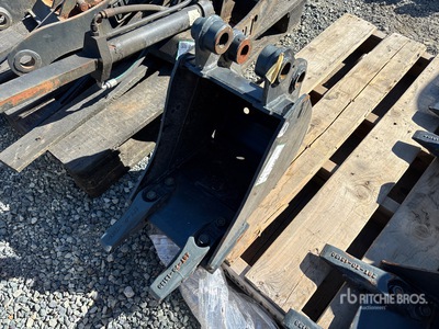LiuGong 12 in Digging Excavator Bucket (Unused)