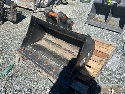 Taurox 36 in Cleanup Excavator Bucket (Unused)