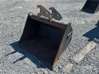 HNL 36 in Cleanup Excavator Bucket (Unused)