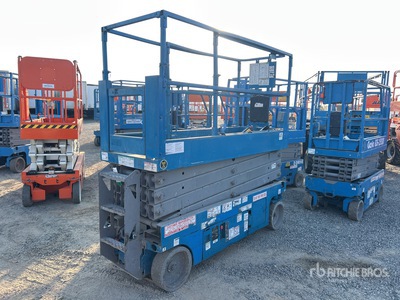 2012 Genie GS2632 Scissor Lift