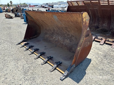 2011 JRB 106 in Digging Bucket